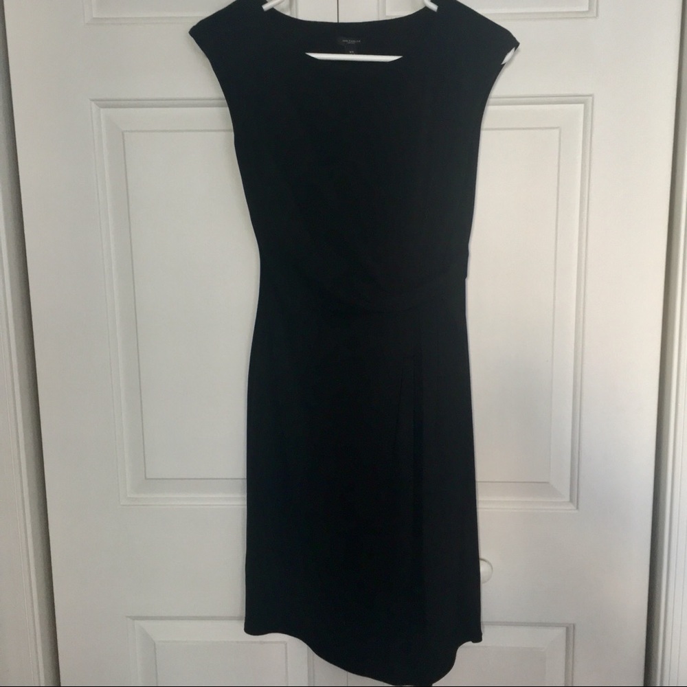 ♻️{ANN TAYLOR} Asymmetrical Gathered Waist Dress